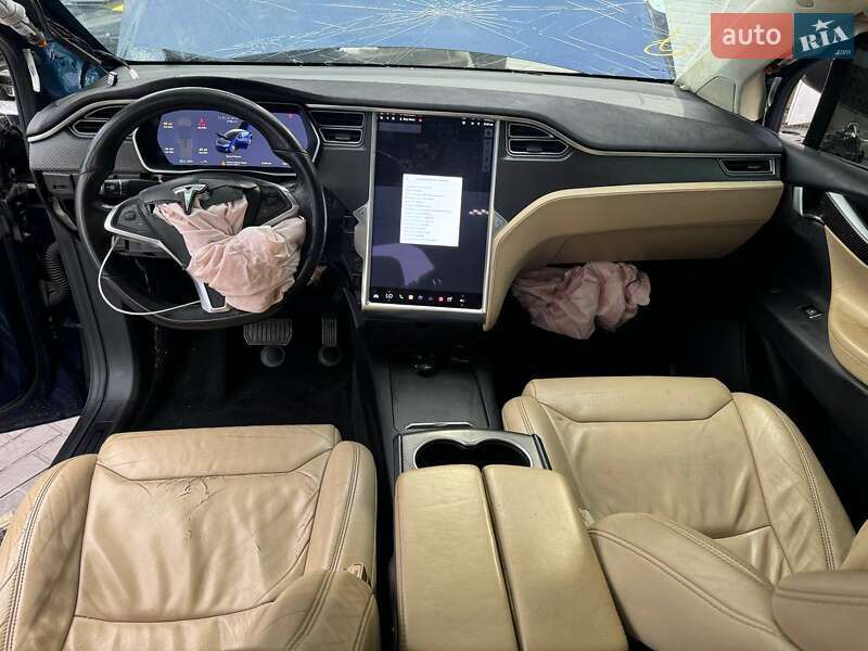 Позашляховик / Кросовер Tesla Model X 2017 в Луцьку фото 8 Позашляховик / Кросовер Tesla Model X 2017 в Луцьку