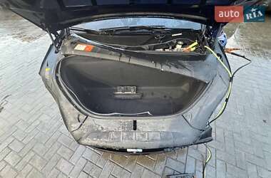 Внедорожник / Кроссовер Tesla Model X 2017 в 