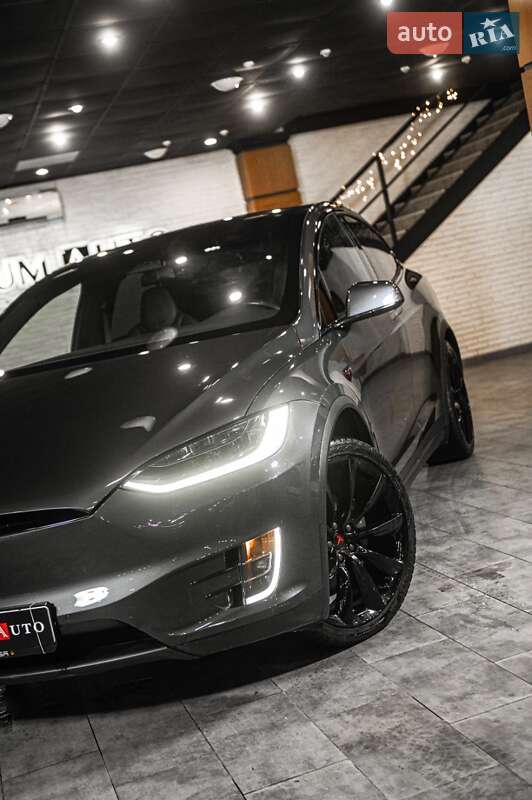 Позашляховик / Кросовер Tesla Model X 2019 в Одесі фото 16 Позашляховик / Кросовер Tesla Model X 2019 в Одесі