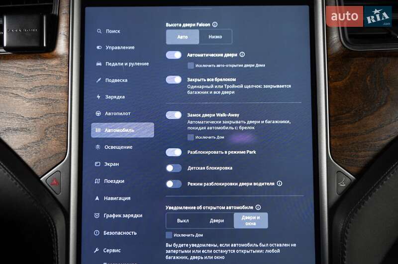 Позашляховик / Кросовер Tesla Model X 2019 в Одесі фото 45 Позашляховик / Кросовер Tesla Model X 2019 в Одесі