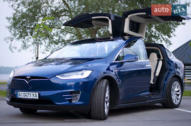 Внедорожник / Кроссовер Tesla Model X 2017 в Буче