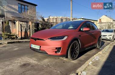 Позашляховик / Кросовер Tesla Model X 2017 в Львові