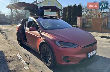 Позашляховик / Кросовер Tesla Model X 2017 в Львові