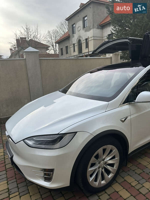 Позашляховик / Кросовер Tesla Model X 2018 в Одесі