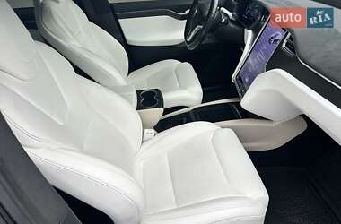 Внедорожник / Кроссовер Tesla Model X 2017 в 