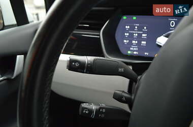 Внедорожник / Кроссовер Tesla Model X 2019 в 