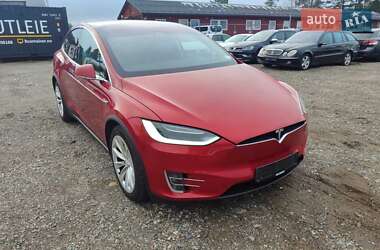 Внедорожник / Кроссовер Tesla Model X 2018 в 