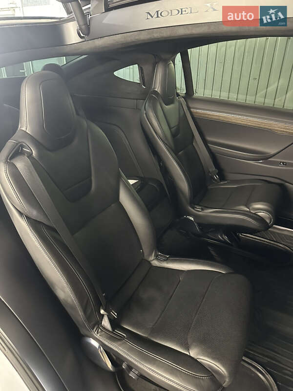 Позашляховик / Кросовер Tesla Model X 2016 в Дніпрі фото 14 Позашляховик / Кросовер Tesla Model X 2016 в Дніпрі