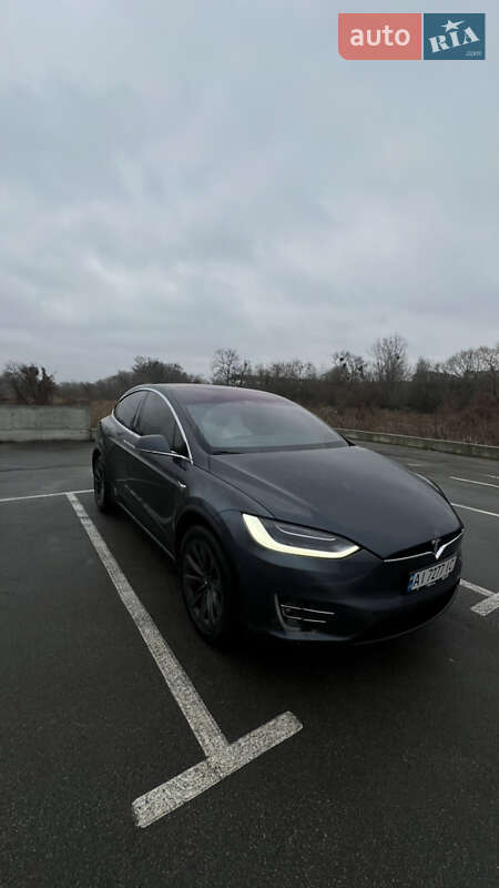 Позашляховик / Кросовер Tesla Model X 2018 в Бучі фото 9 Позашляховик / Кросовер Tesla Model X 2018 в Бучі