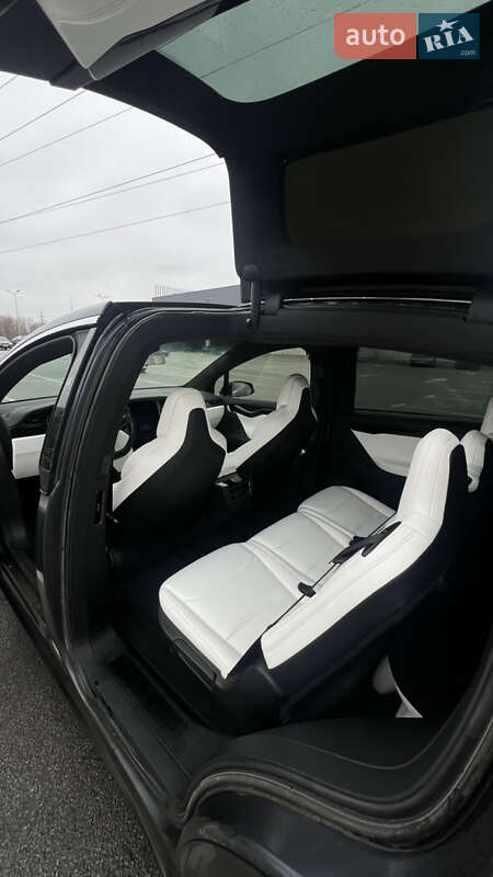 Позашляховик / Кросовер Tesla Model X 2018 в Бучі фото 13 Позашляховик / Кросовер Tesla Model X 2018 в Бучі