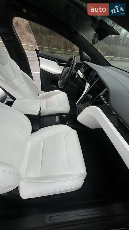 Позашляховик / Кросовер Tesla Model X 2018 в Бучі фото 19 Позашляховик / Кросовер Tesla Model X 2018 в Бучі