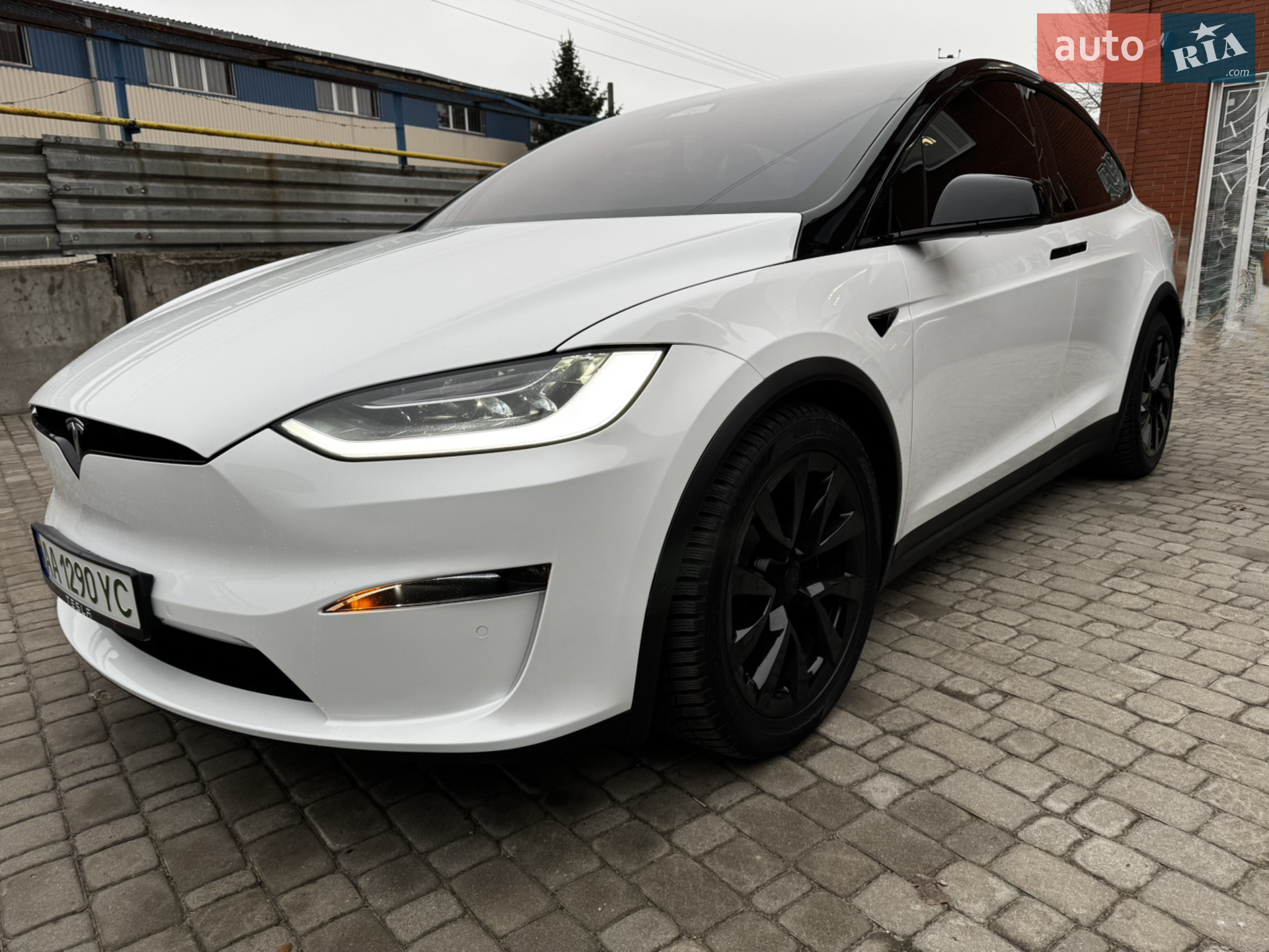 2022 Tesla Model X - мініатюра 3