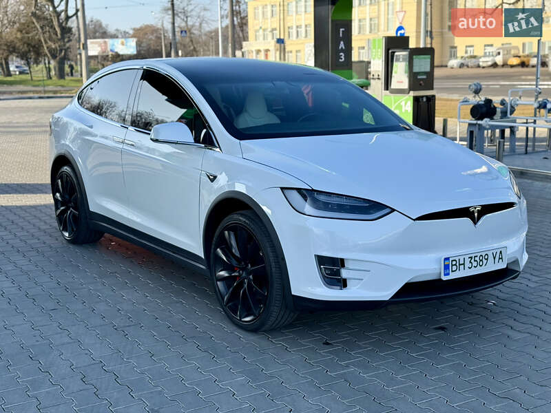 Внедорожник / Кроссовер Tesla Model X 2018 в Одессе