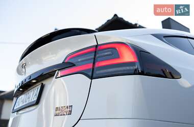 Внедорожник / Кроссовер Tesla Model X 2022 в 