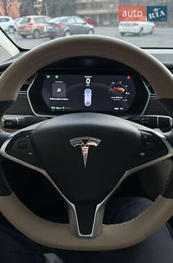 Внедорожник / Кроссовер Tesla Model X 2016 в 