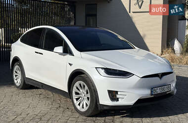 Позашляховик / Кросовер Tesla Model X 2018 в Львові