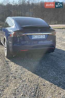 Позашляховик / Кросовер Tesla Model X 2018 в 