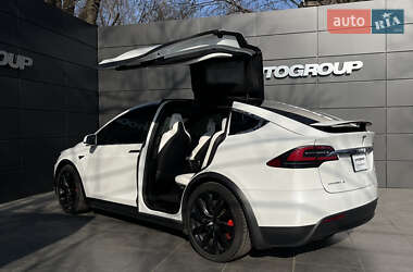 Внедорожник / Кроссовер Tesla Model X 2017 в 