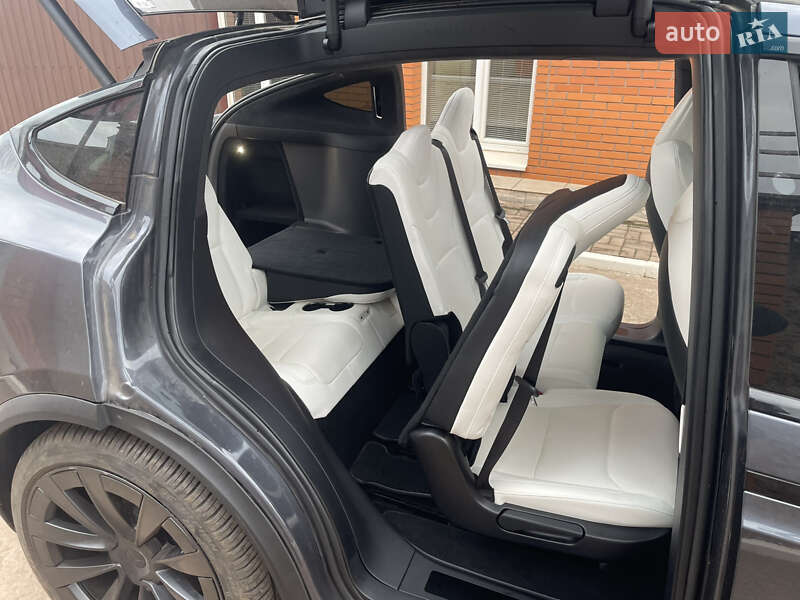 Внедорожник / Кроссовер Tesla Model X 2022 в Кривом Роге