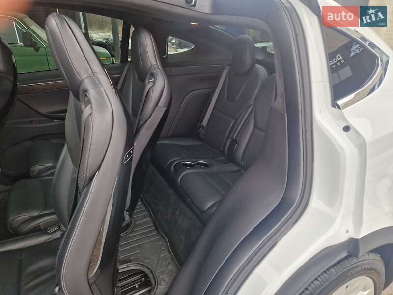 Внедорожник / Кроссовер Tesla Model X 2016 в Львове фото 16 Внедорожник / Кроссовер Tesla Model X 2016 в Львове