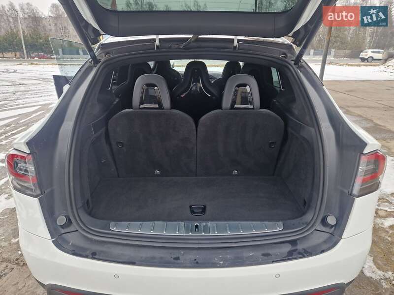 Позашляховик / Кросовер Tesla Model X 2016 в Львові фото 21 Позашляховик / Кросовер Tesla Model X 2016 в Львові