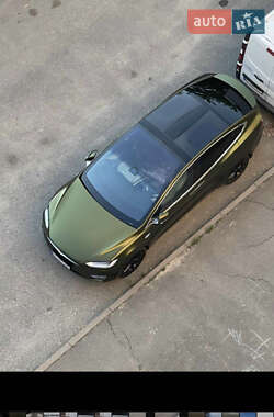 Позашляховик / Кросовер Tesla Model X 2020 в 
