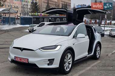 Позашляховик / Кросовер Tesla Model X 2017 в Рівному