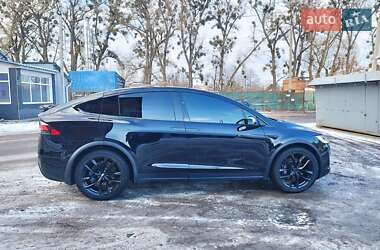 Позашляховик / Кросовер Tesla Model X 2020 в 
