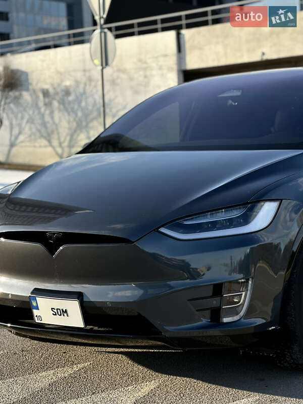 Позашляховик / Кросовер Tesla Model X 2018 в Києві