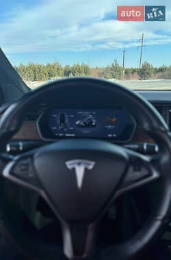 Позашляховик / Кросовер Tesla Model X 2021 в 
