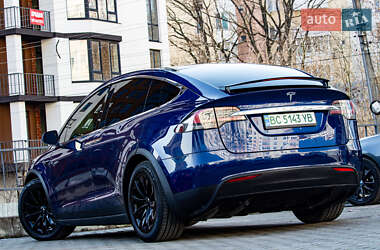 Позашляховик / Кросовер Tesla Model X 2019 в 