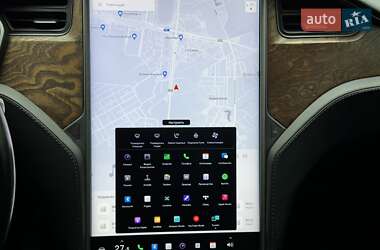 Позашляховик / Кросовер Tesla Model X 2019 в 