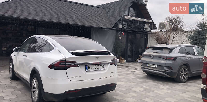 Позашляховик / Кросовер Tesla Model X 2018 в Білій Церкві фото 9 Позашляховик / Кросовер Tesla Model X 2018 в Білій Церкві