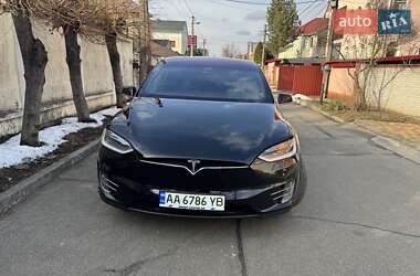Позашляховик / Кросовер Tesla Model X 2019 в 