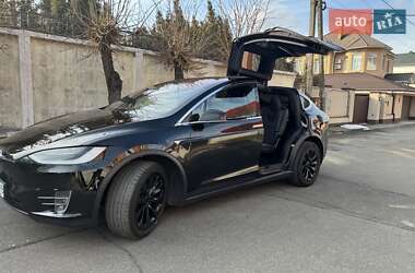 Позашляховик / Кросовер Tesla Model X 2019 в 