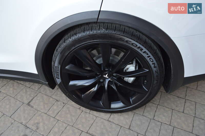 Внедорожник / Кроссовер Tesla Model X 2020 в Львове