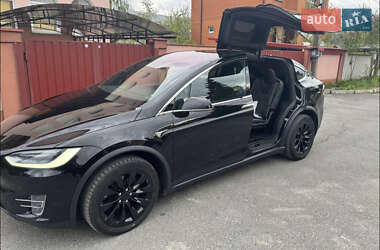 Позашляховик / Кросовер Tesla Model X 2019 в 