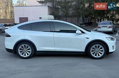 Позашляховик / Кросовер Tesla Model X 2020 в 