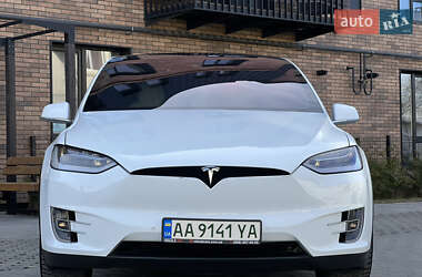 Позашляховик / Кросовер Tesla Model X 2016 в Івано-Франківську