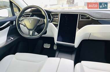 Внедорожник / Кроссовер Tesla Model X 2016 в 