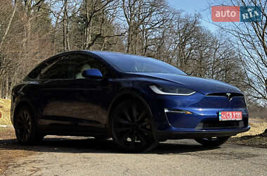 Позашляховик / Кросовер Tesla Model X 2023 в 