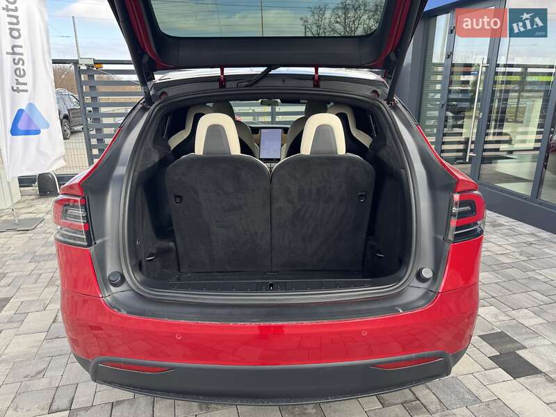 Внедорожник / Кроссовер Tesla Model X 2020 в Ровно