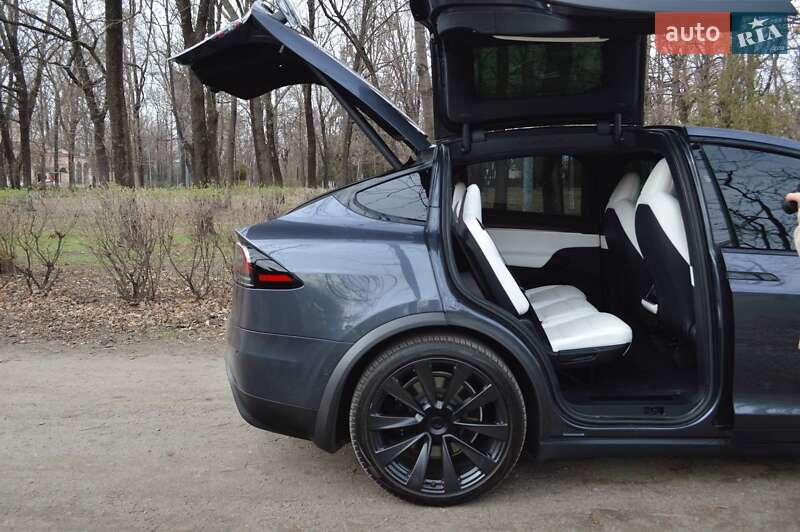 Внедорожник / Кроссовер Tesla Model X 2022 в Кривом Роге фото 22 Внедорожник / Кроссовер Tesla Model X 2022 в Кривом Роге