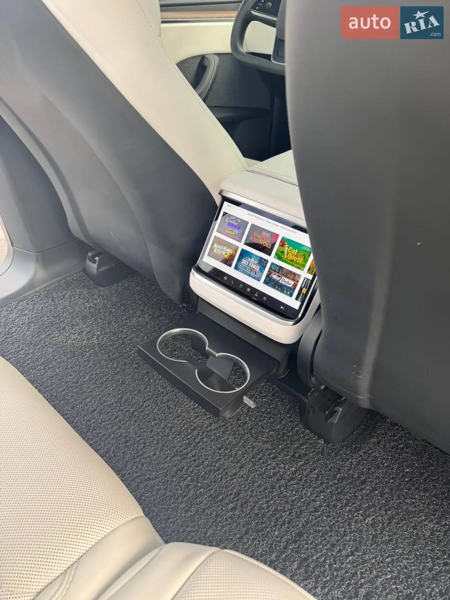 2023 Tesla Model X - мініатюра 22