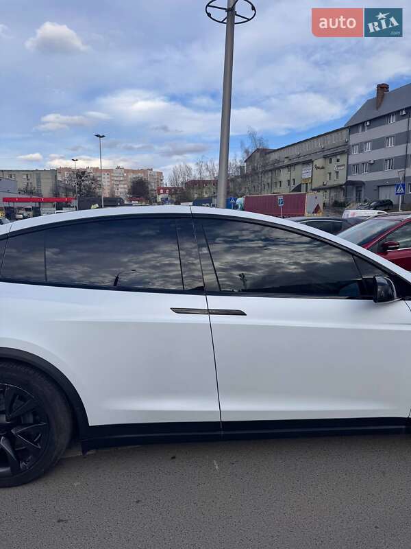Позашляховик / Кросовер Tesla Model X 2023 в Львові
