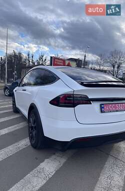 Позашляховик / Кросовер Tesla Model X 2023 в 