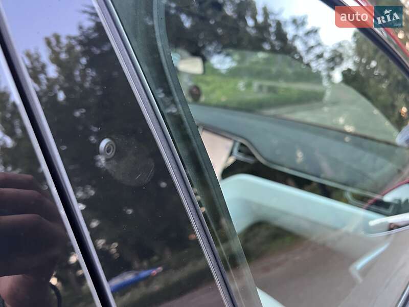 Внедорожник / Кроссовер Tesla Model X 2017 в Киеве