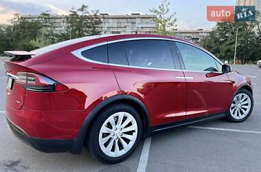 Внедорожник / Кроссовер Tesla Model X 2017 в 