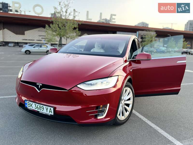Внедорожник / Кроссовер Tesla Model X 2017 в Киеве