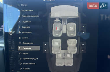 Позашляховик / Кросовер Tesla Model X 2023 в 